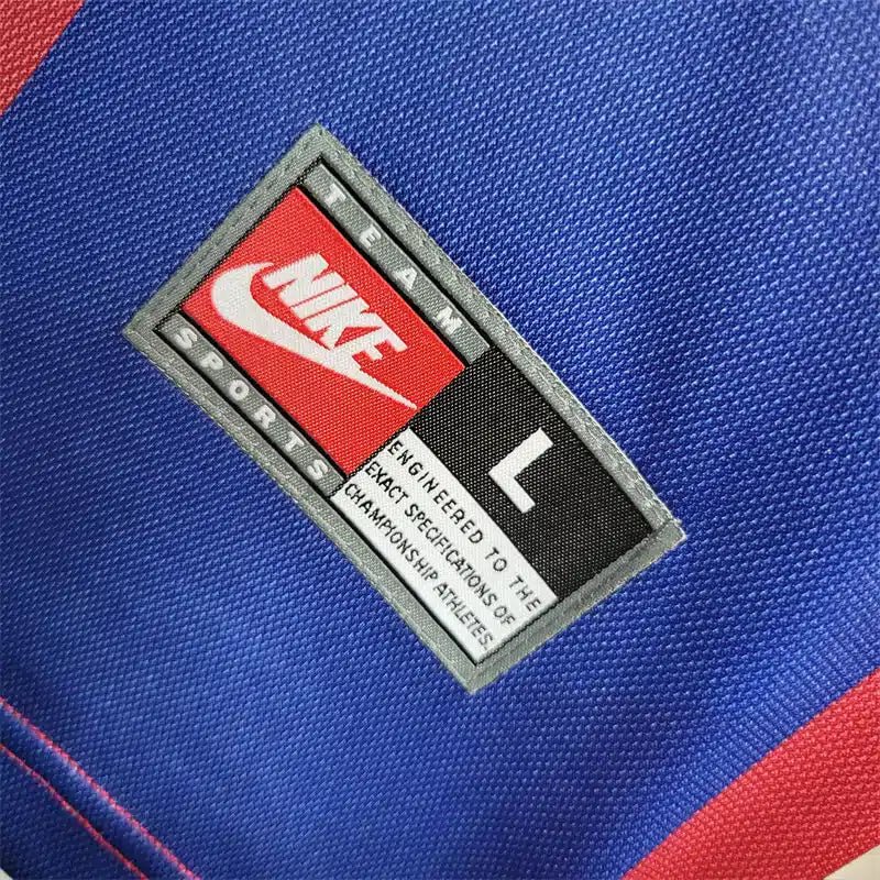 Barcelona Retro jersey - 1998/1999 Home Retro jersey